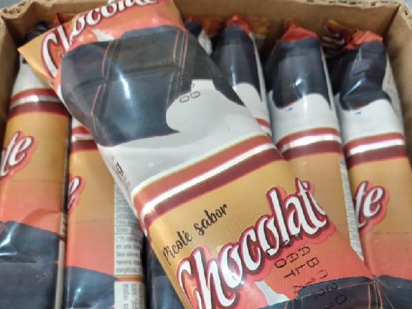Picolé ao Leite - Chocolate Picolé ao Leite - Chocolate