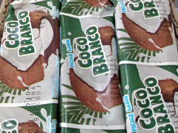 Picolé ao Leite - Coco Branco Picolé ao Leite - Coco Branco
