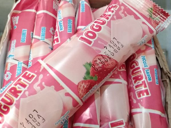 Picolé ao Leite - Iogurte Picolé ao Leite - Iogurte